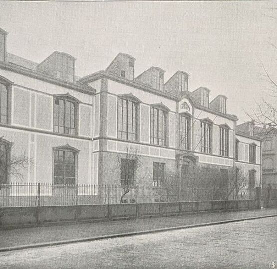 «Alte Kunstschule» Karlsruhe, Seite Stephanienstrasse, undatiert.