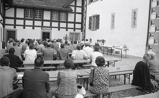 Eröffnung Ausstellung Friedrich Stirnimann, Schloss Wyher Ettiswil, 1987 